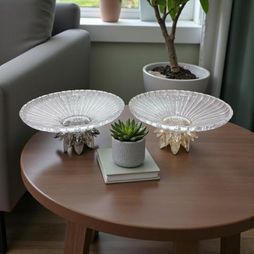 صحن زجاج بقاعدة بالحبة