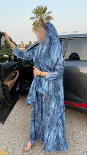 عبايه نص كلوش مع طرحه