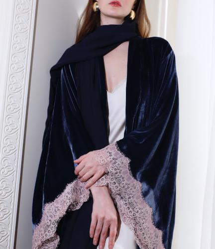 Love and lace navy blue velvet x delicate lace
