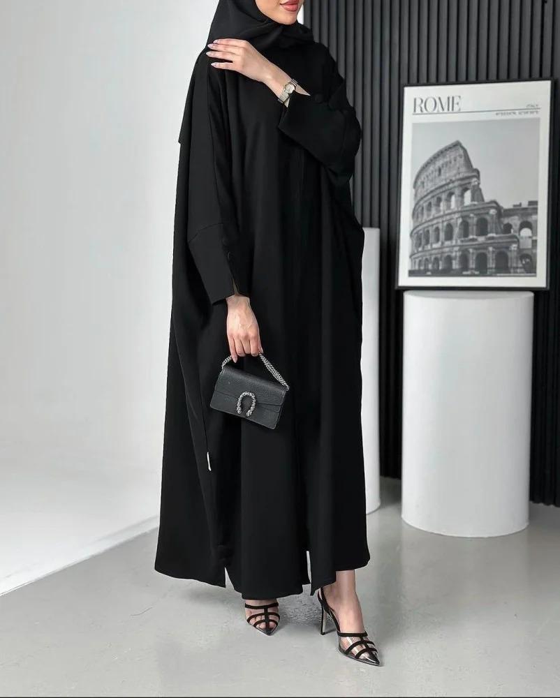 عبايات عملية للعمل والدراسة