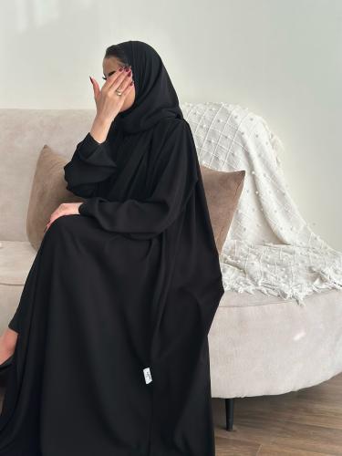 عباية كريب ملكي بكسرات وقصة كلوش