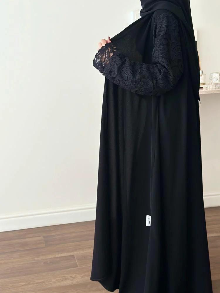 عبايات دانتيل