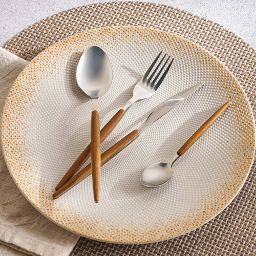 طقم أدوات الطعام الخشبي 16 قطعة