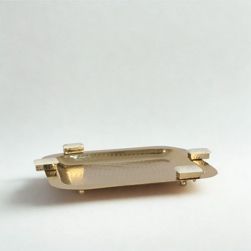 طبق تقديم معدني راقي