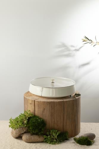 علبة حلويات من مجموعة لقاء - بيج و ذهبي