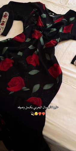 فستان الورد