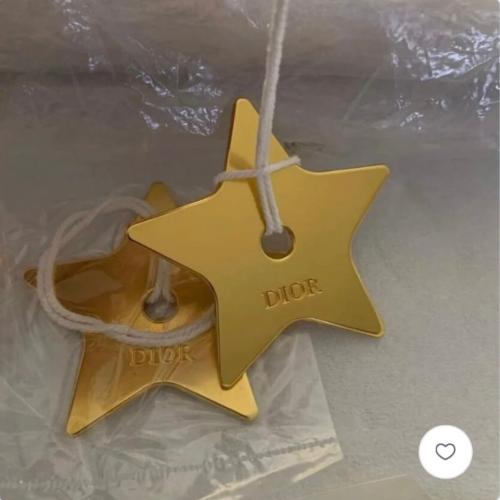 نجمة ديور ⭐️