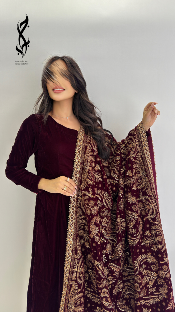 جلابية الياقوت مخمل ماروني بشال فاخر
