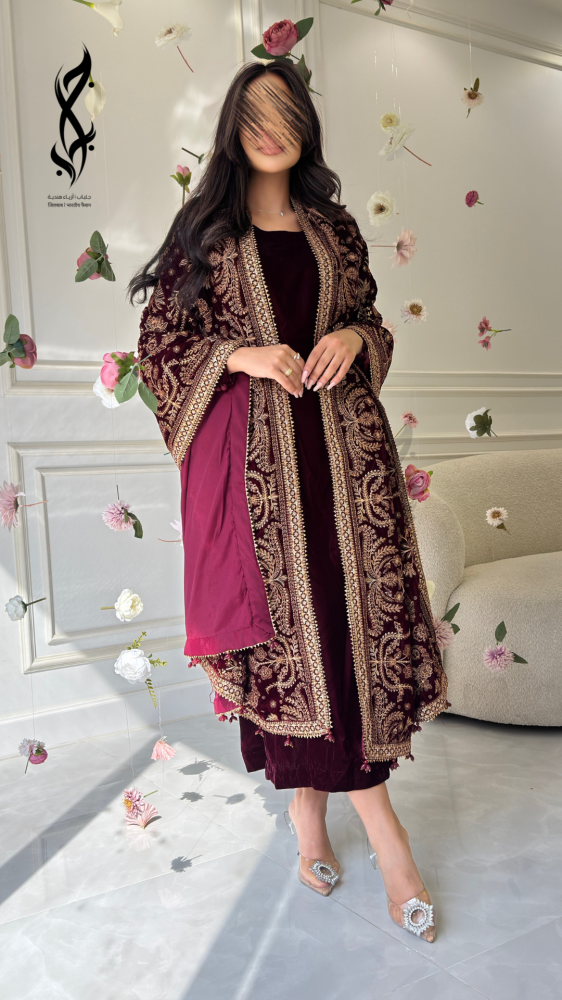 جلابية الياقوت مخمل ماروني بشال فاخر