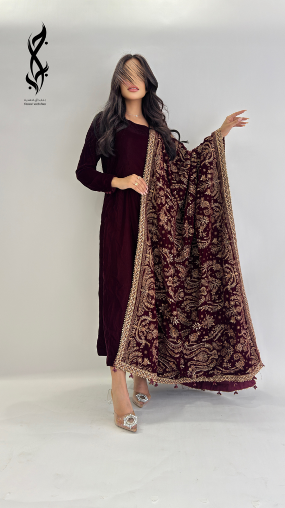 جلابية الياقوت مخمل ماروني بشال فاخر