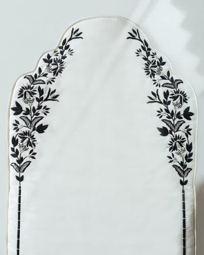 W-03 سجادة صلاه كبيرة مبطنة، مطرزة تطريز يدوي، مع جلال/شرشف صلاة (شرشف الصلاة قطن طبيعي سادة لف مفتوح بدون أكمام)