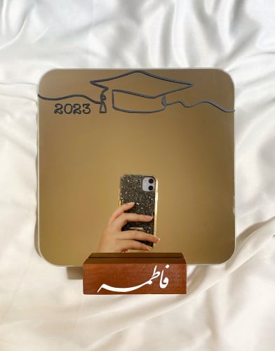 مرايا للخريجات