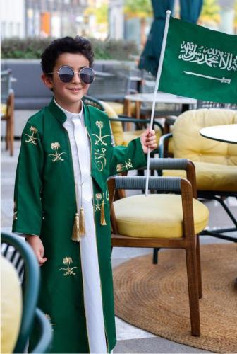 دقله اليوم الوطني أخضر