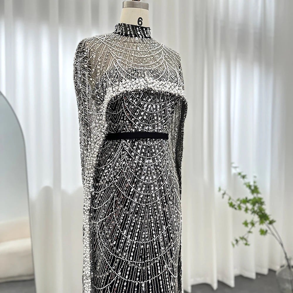 اسود مع لولو ابيض ( Black )