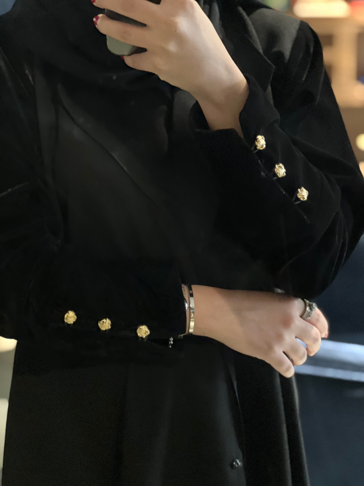 طابع رسمي لمار مخمل