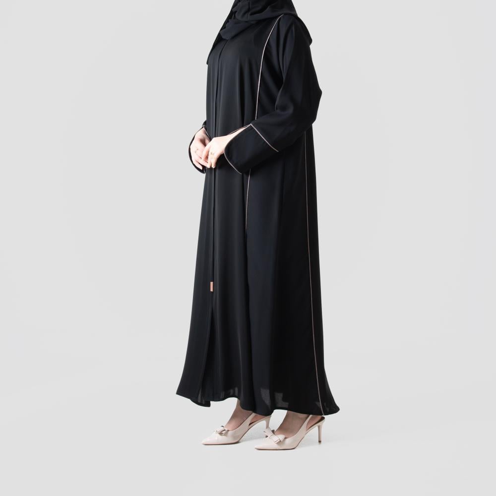 عباية بقماشين ناعمة من الحرير (بلاك دايموند) ومن الكريب