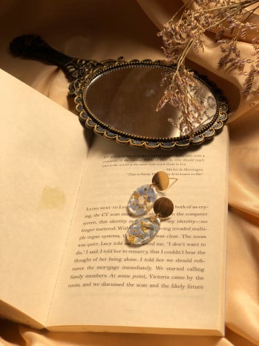 أقراط بالزهر الليلكي