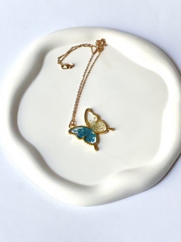 عقد فراشة بالزهر