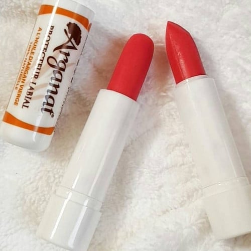 مرطب شفايف بزيت الاركان والعكر الفاسي مغربي