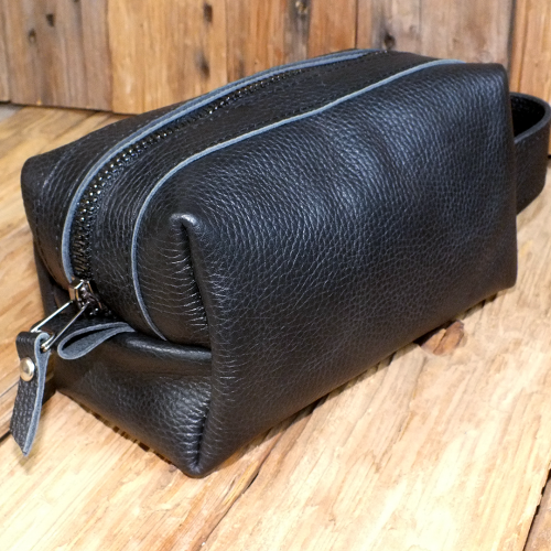 حقيبة يد جلد طبيعي اسود محبحب