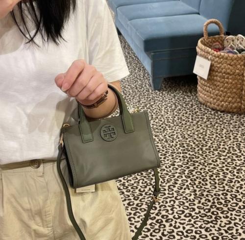 حقيبة ميني tory burch