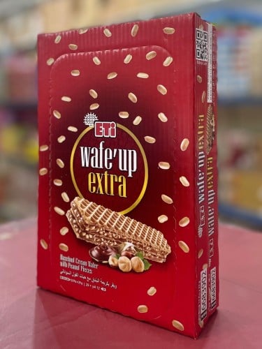 ويفر ويف اب بكريمة البندق مع حبات الفول السوداني {12*29g}