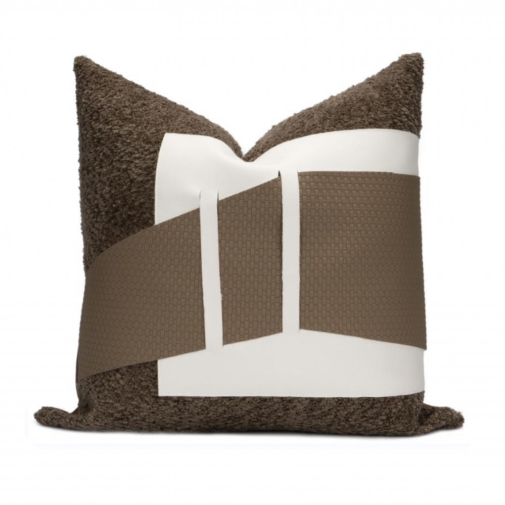 غطاء مخدة بني