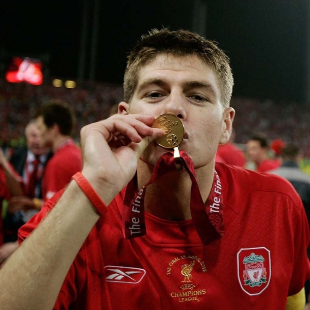 ميدالية ليفربول نهائي الابطال 2005