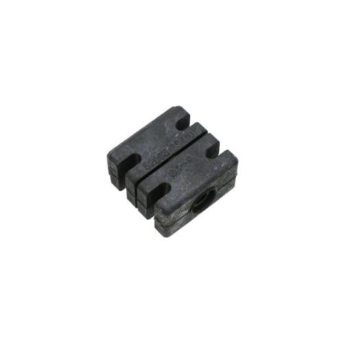 ربلة كرسي صدام داتسون 98-2005 أصلي