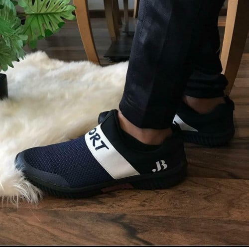 شوزات رجالية