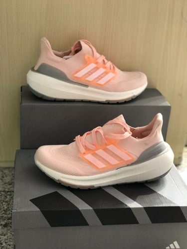 كاجوال اديداس adidas Ultraboost
