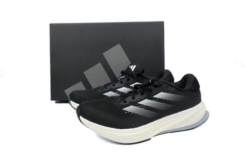 حذاء Adidas UltraBoost 22