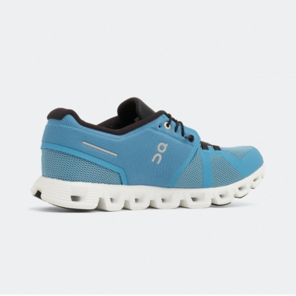 حذاء On Running cloud
