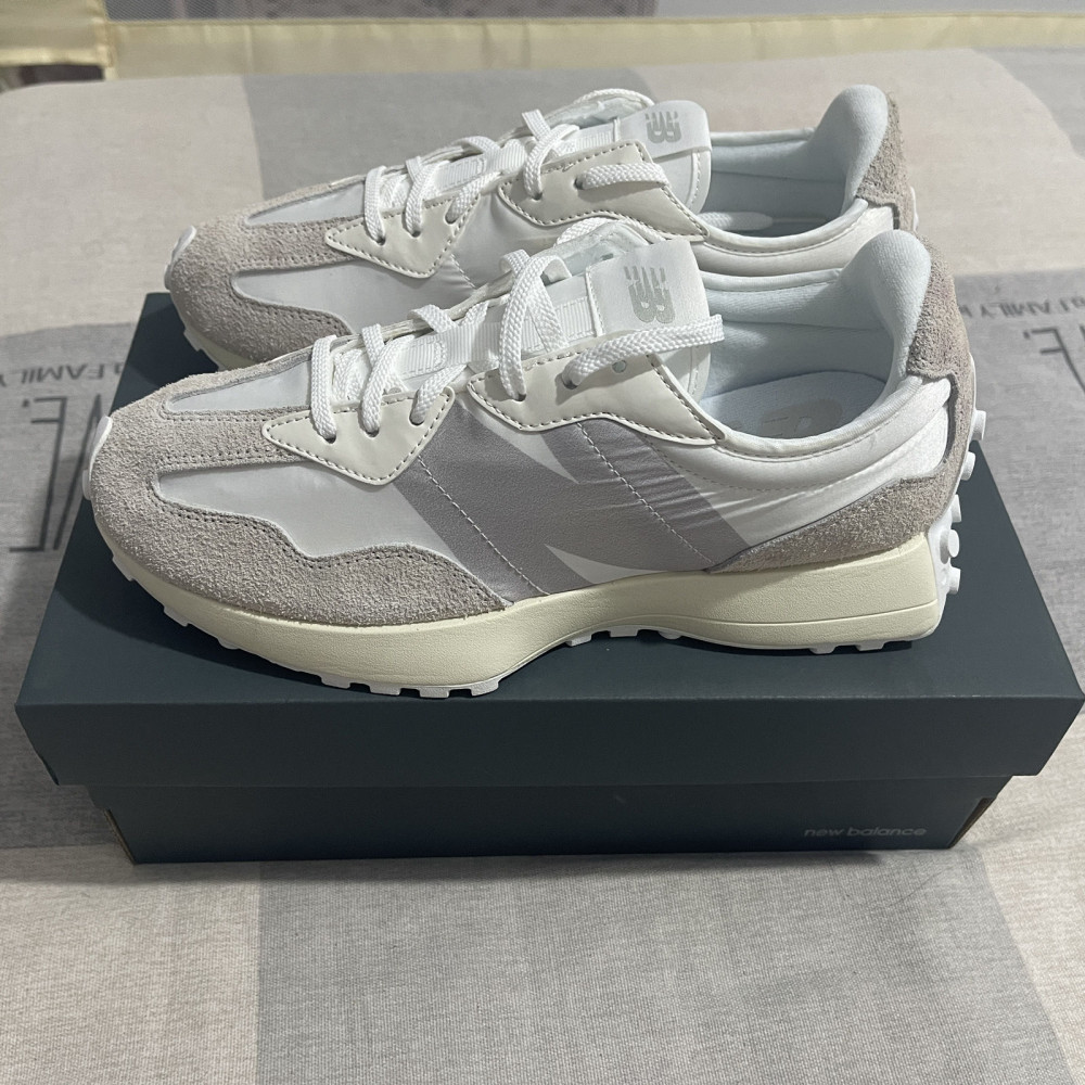 كاجوال New Balance 327