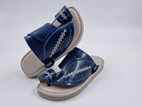 أحذية شرقية