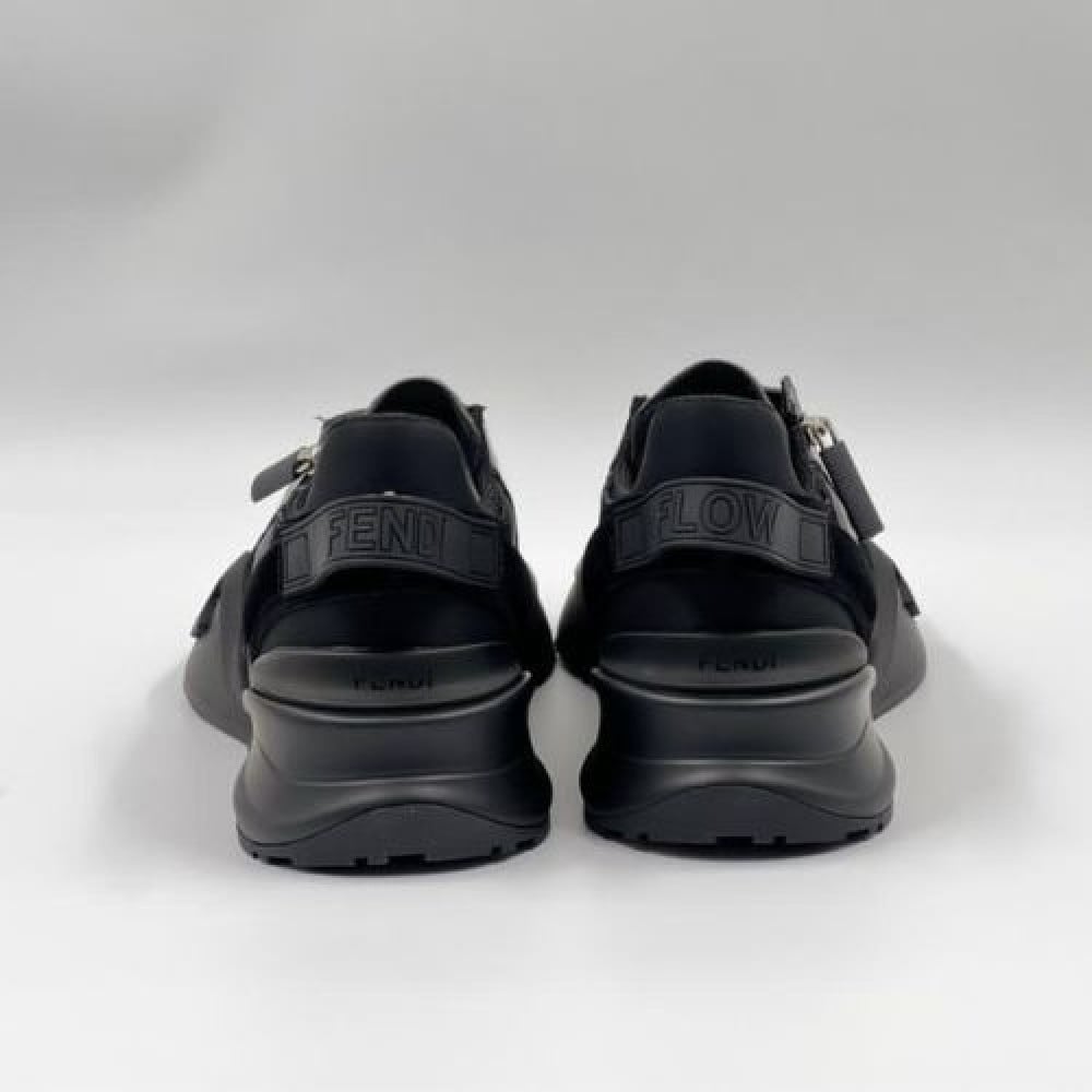 حذاء  فيندي Fendi