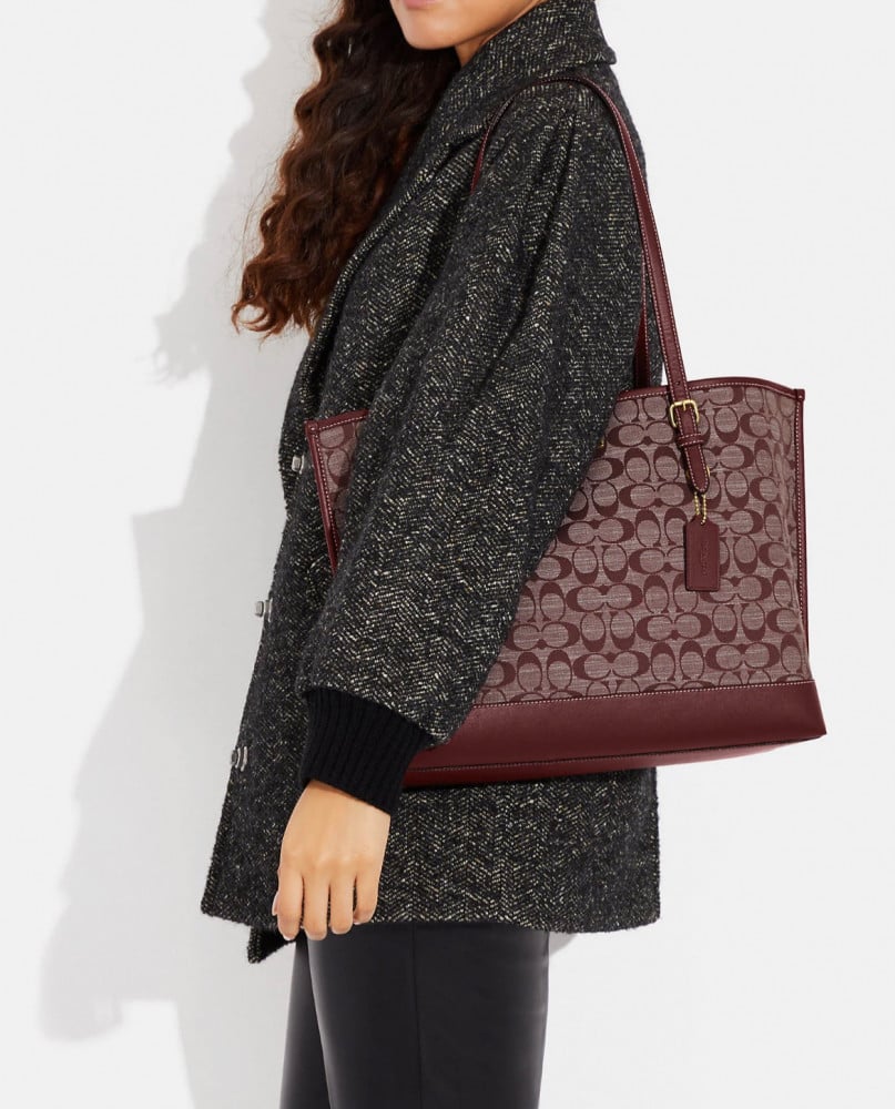 كوتش | Mollie Tote In Signature Chambray