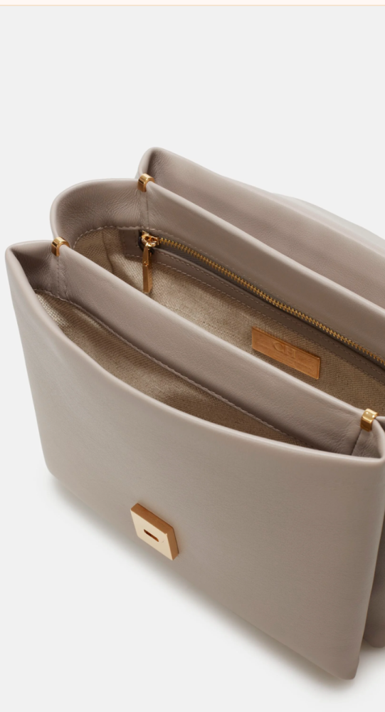 Medium shoulder bag