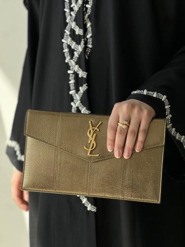 سان لوران | UPTOWN POUCH IN LEATHER
