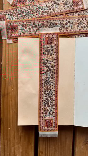Floral carpet separator with Persian embroidery