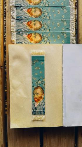 Rug separator with Van Gogh embroidery {reinforced}