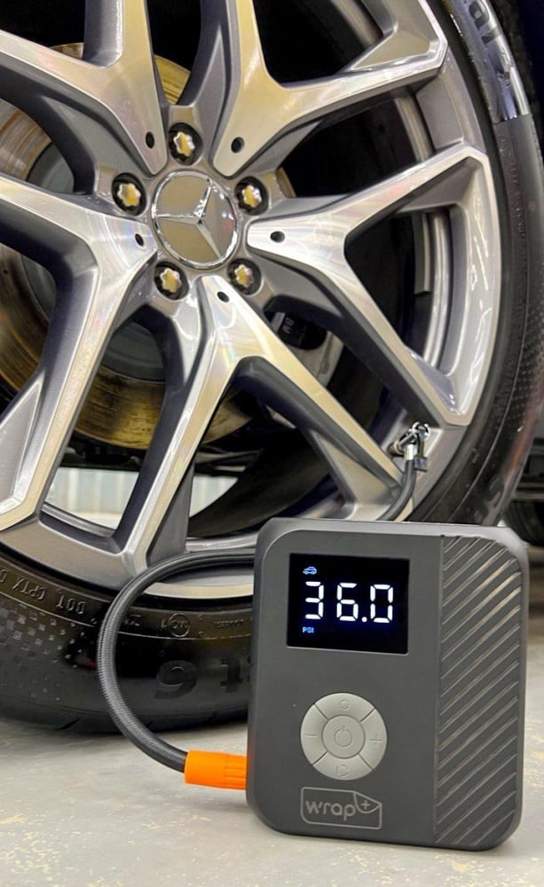 راب بلس | بطارية و اشتراك  سيارة ومنفاخ هواء بسعة 14800 ملي امبير