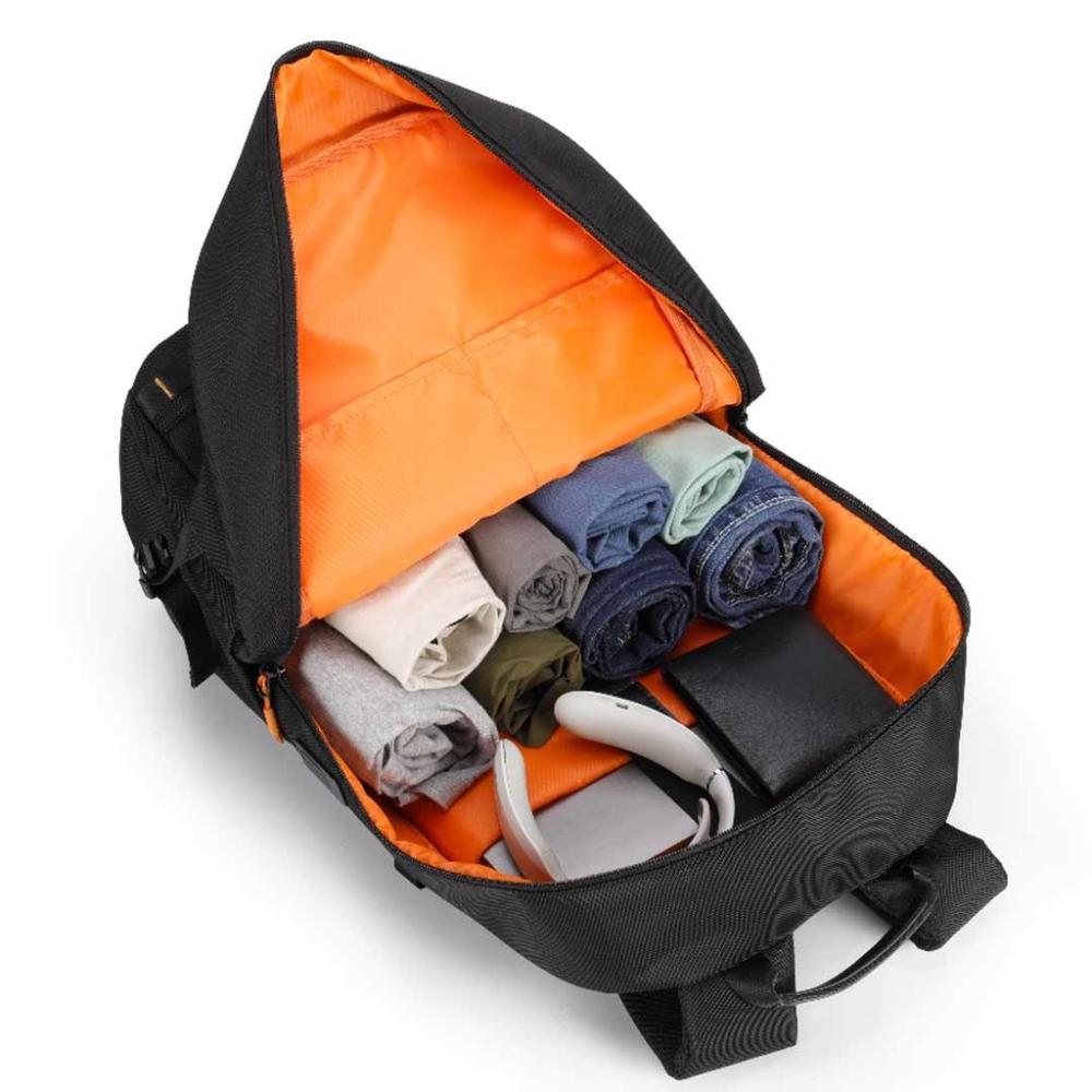 حقيبة ظهر بورودو للألعاب مصنوعة من مادة البولي يوريثان للكمبيوتر المحمول مع منفذ USB-C وحجرة PS5 - أسود