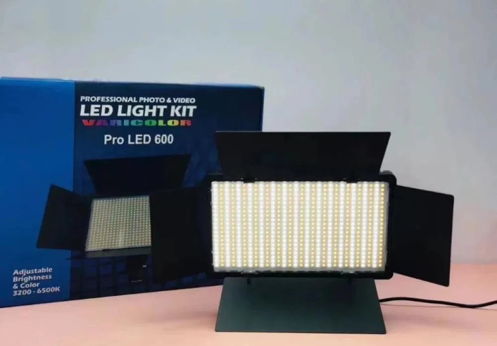 مصباح إضاءة التصوير الاحترافي LED LIGHT PRO 600