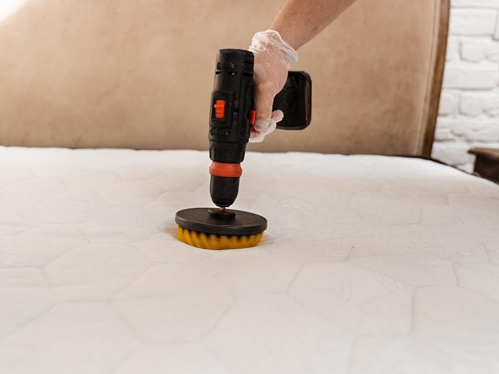 كيف تحافظين على نظافة مفرش السرير لفترة أطول؟ دليلك من هوفن