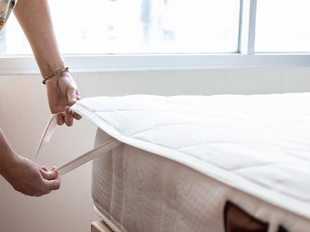 اكتشف لماذا يعد غطاء المرتبة المقاوم للماء استثمارًا ذكيًا يحافظ على م