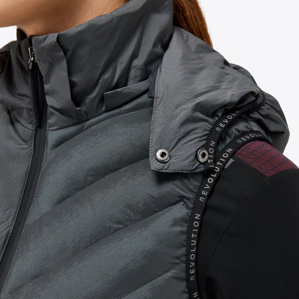 GILET WITH DETACHABLE HOOD REVOLUTION