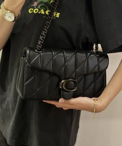 شنطة Coach