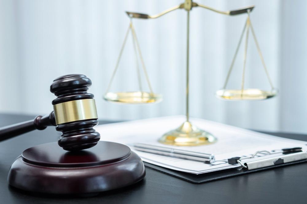 استشارات قانونية تجارية في الرياض – حماية عقودك واستثماراتك باحتراف
