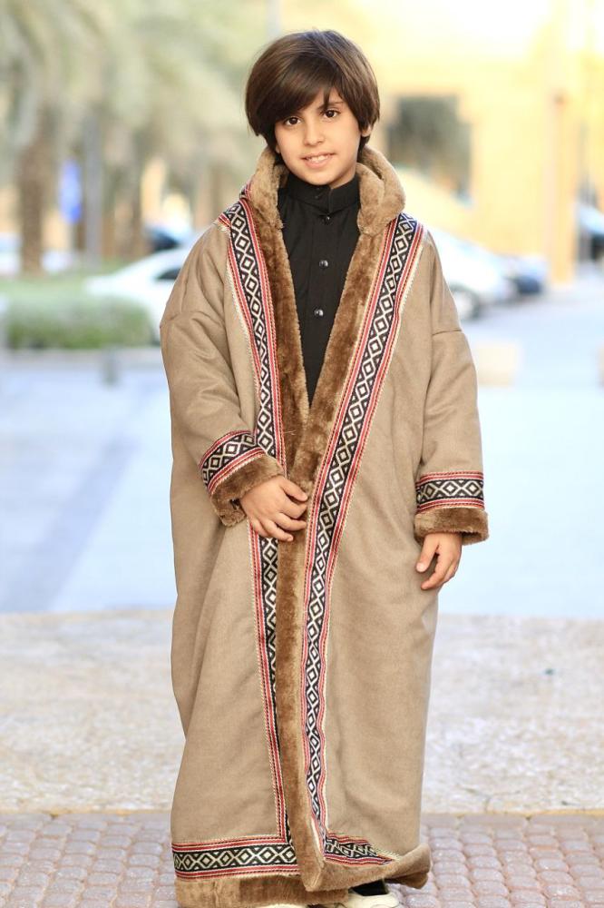 فروة شتوية للاطفال بيج مع سدو